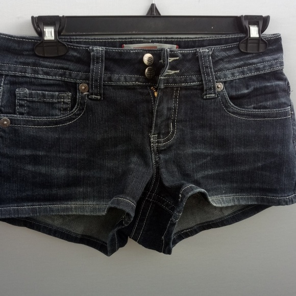 TFive Denim Shorts Size 7 - Picture 1 of 2